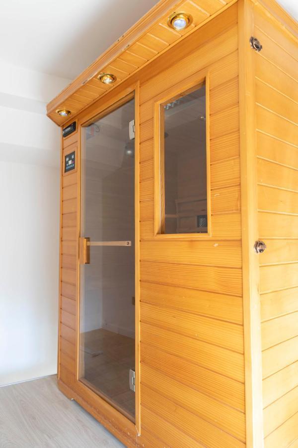 Magnifique Triplex Avec Sauna Plein Centre Ville Metz Exteriör bild